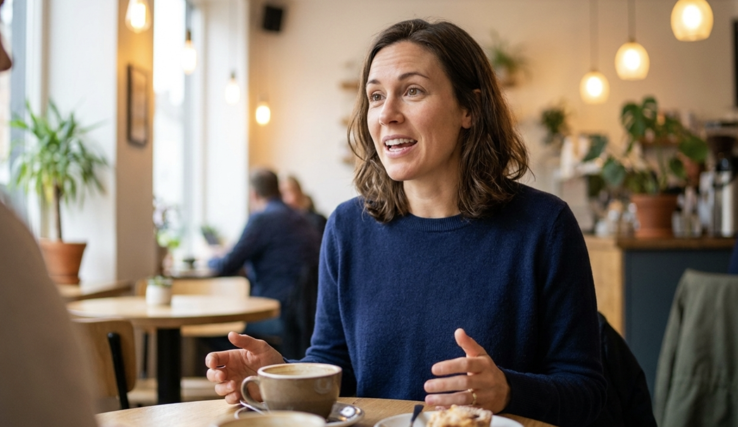 ultra-thin daytime mouth guard near-invisible at conversational distance